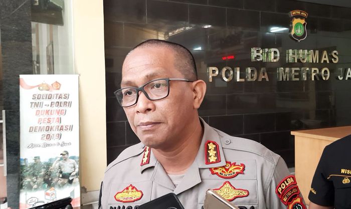 Kabid Humas Polda Metro Jaya Yusri Yunus, di kawasan Polda Metro Jaya, Jakarta Selatan, Senin (30/12/2019).