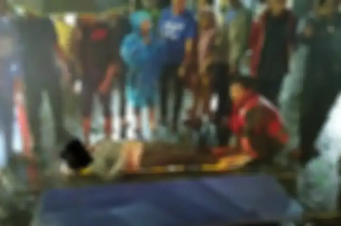 Dua pemotor ditabrak Toyota Agya di Malang, seorang meninggal dunia.