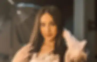 Launching Bisnis Baru, Penampilan Anya Geraldine Digadang-gadang Mirip dengan Kim Kardashian Hingga Banjir Pujian Netizen, Telihat Seksi dan Lebih Fresh