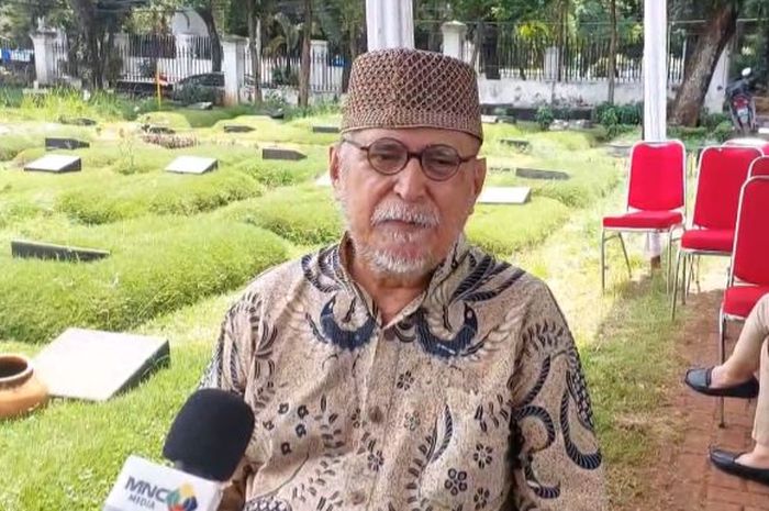 Slamet Rahardjo saat dijumpai di TPU Tanah Kusir, Jakarta Selatan, Jumat (4/4/2025).