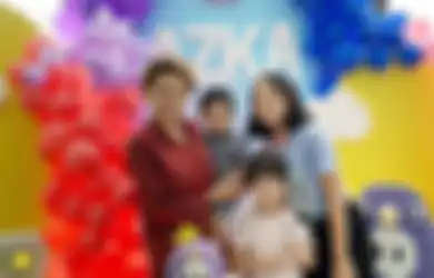 Biasanya Petantang-Petenteng Berani Lawan Siapapun, Nikita Mirzani Curhat Soal Perlakuan Pihak Mahendra Dito yang Membuat Anak-anaknya Trauma Berat hingga Menangis Gemetar: Jangan Pernah Bawa Anakku!