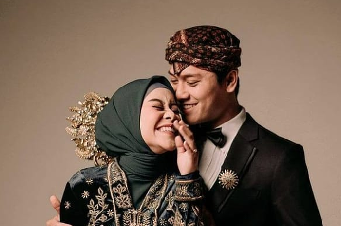 Rizky Billar dan Lesti Kejora Menikah di Bulan Suro, Paranormal Kondang ini Terawang Nasib Rumah Tangga Leslar ke depannya hingga Singgung Soal Pantangan, Ada Masalah?