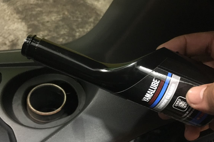 Carbon cleaner cair bisa langsung dituang ke tangki bensin