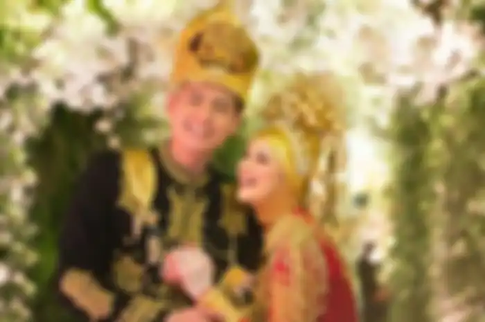 Roger Danuarta dan Cut Meyriska