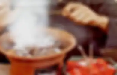 Nginap Bareng 3 Pria untuk Lakukan Ritual Klenik, Wanita Paruh Baya Ditemukan Tewas dengan Baju Tersingkap Sampai Perut, Terungkap Kronologinya!