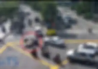 Horor.. Gara-gara Benda Ghaib 5 Pemotor Tumbang di Persimpangan Ini