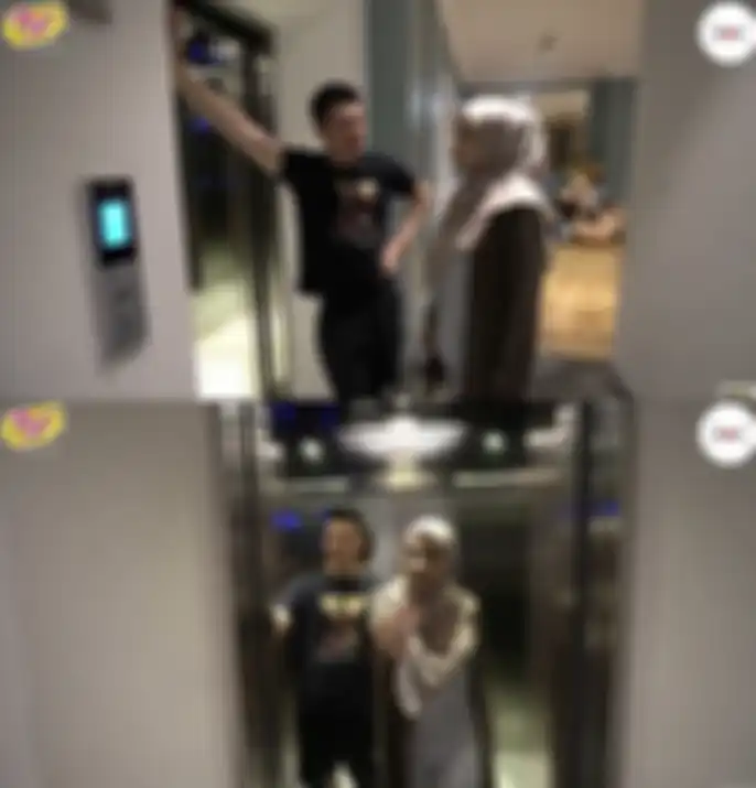 Lift di rumah Zaskia Sungkar dan Irwansyah.