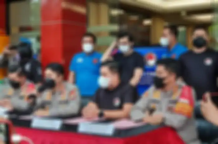 Konferensi pers kasus penyalahgunaan narkoba Rizky Nazar di Polres Metro Jakarta Selatan, Rabu (15/12/2021).