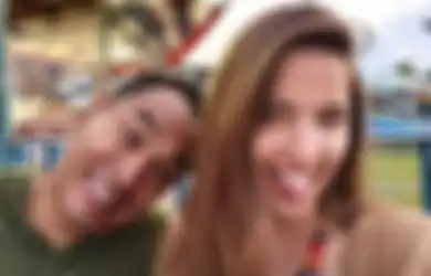 Curi-curi Waktu Sempatkan Makan Malam Romantis Sambil Gelendotan Manja, Nia Ramadhani Tiba-tiba Kena Protes dari Ardi Bakrie: Kamu Sering Gak Mau Aja Berdua sama Aku