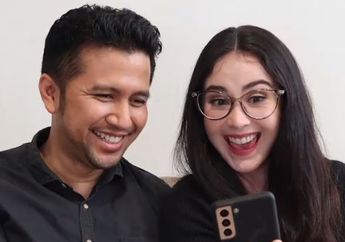 Tatapannya Bikin Meleleh, Cara Emil Dardak Pandangi Arumi Bachsin Bucin Banget, Netizen Auto Iri Maksimal