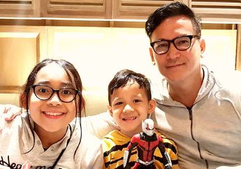 Ayah Idaman! Marcelino Lefrandt Antar Anak Pertama Kali ke Sekolah