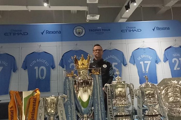 Mantan striker Manchester City, PAul Dickov, dalam acara jumpa fan di Senaya City, Jumat (18/10/2019).