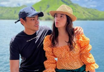 Bak Negeri Dongeng, Resepsi Chelsea Islan dan Rob Clinton Dipenuhi Dekorasi Mewah dengan Banyak Bunga dan Lampu Kristal