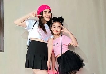 Penampilan Berhijab Ayu Ting Ting saat Puasa Hari Pertama Banjir Pujian