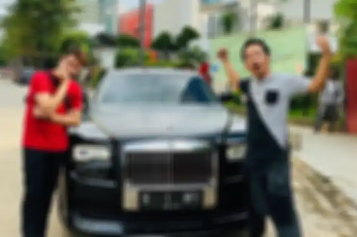 Alih-alih Dipakai Buat Keliling Kota, Mobil Rp 15 Miliar Pinjaman dari Raffi Ahmad Malah Digunakan Denny Cagur Buat Hal Kocak Ini