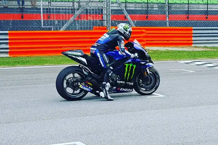 Waduh, Dua Pembalap Yamaha Masih Sulit Gunakan Holeshot Device Saat Balapan