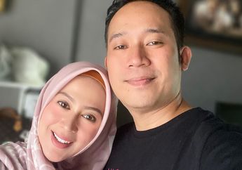 Sebutkan Kekurangan Santi Widihastuti yang Susah Bangun Pagi Hingga Senang Tidur-tiduran, Denny Cagur: Buat Gue Nggak Masalah