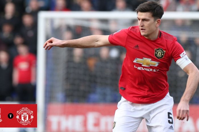 Kapten Manchester United, Harry Maguire, saat menghadpai Tranmere Rovers di Prenton Park dalam laga Piala FA, Minggu (26/1/2020).