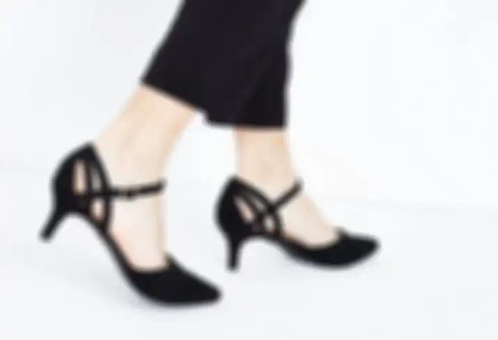pointed kitten heels