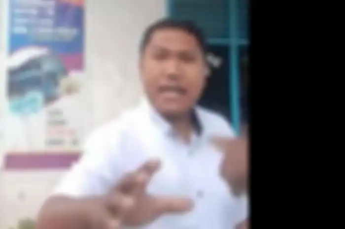 Abang pria ngamuk