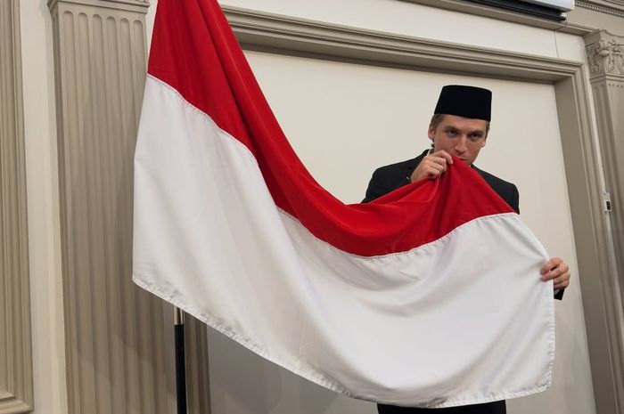 Presiden RI Prabowo Subianto ingin Luke Vickery bisa membantu Indonesia lolos ke Piala Dunia 2030.