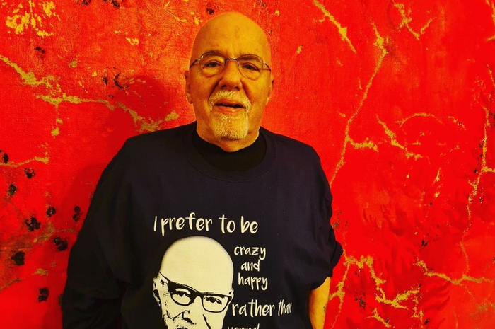 Salah satu sastrawan yang menciptakan quotes atau kata-kata bijak ialah novelis asal Brasil, Paulo Coelho.