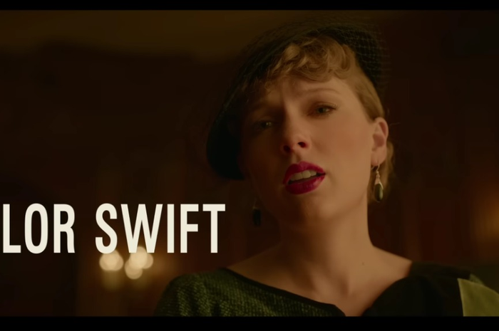 Penyanyi Taylor Swift ikut berperan dalam film Amsterdam (2022) yang bakal tayang November mendatang.