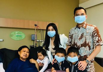 Boyong Ketiga Anaknya untuk Jenguk Ani Yudhoyono di Rumah Sakit Singapura, Ibas: We Love You Memo...