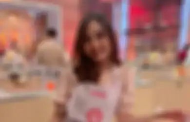 5 Gaya Kasual Yuri Eks JKT 48 yang Jadi Peserta Masterchef Season 7!