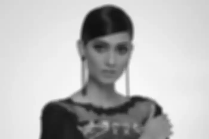 Terlepas foto Miss World Malaysia 2021 dengan gaun batik diserbu netizen +62, rupanya Lavanya Sivaji punya gelar mentereng. 