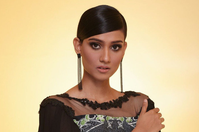 Terlepas foto Miss World Malaysia 2021 dengan gaun batik diserbu netizen +62, rupanya Lavanya Sivaji punya gelar mentereng. 
