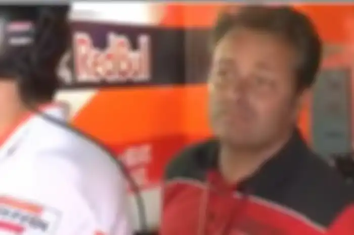 Emilio Alzamora pelatih teknik balap Marc Marquez