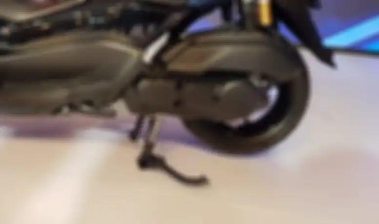 Yamaha All New NMAX 155 punya mesin yang berbeda dengan Yamaha Aerox 155.