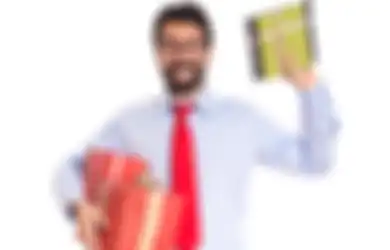 20 Inspirasi Hadiah untuk Guru Sekolah, Dijamin Bermanfaat sekaligus Bikin Haru!