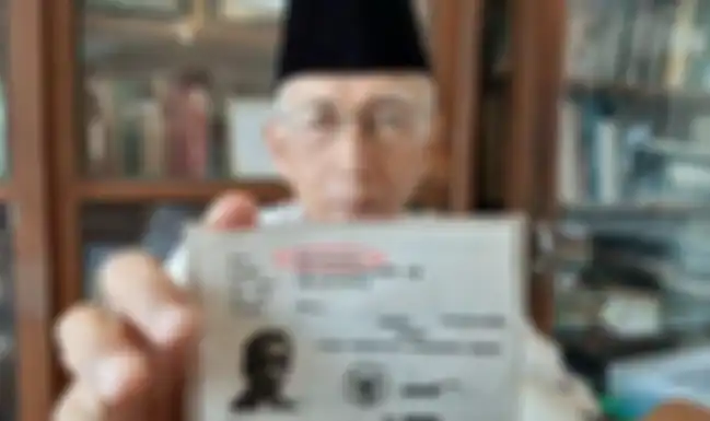 PNS Pertama di Indonesia