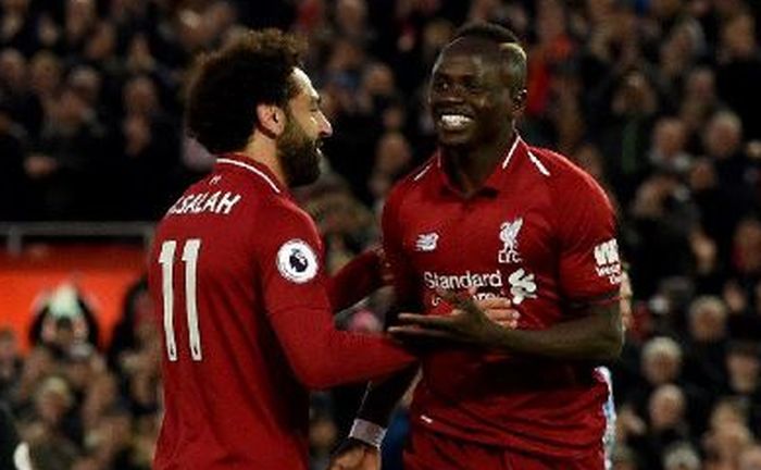 Duo penyerang Liverpool, Mohamed Salah (kiri) dan Sadio Mane.