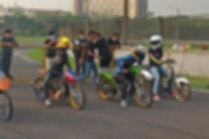 Suasana dragrace Sera di Sirkuit Sentul, Rabu (27/7/2022)