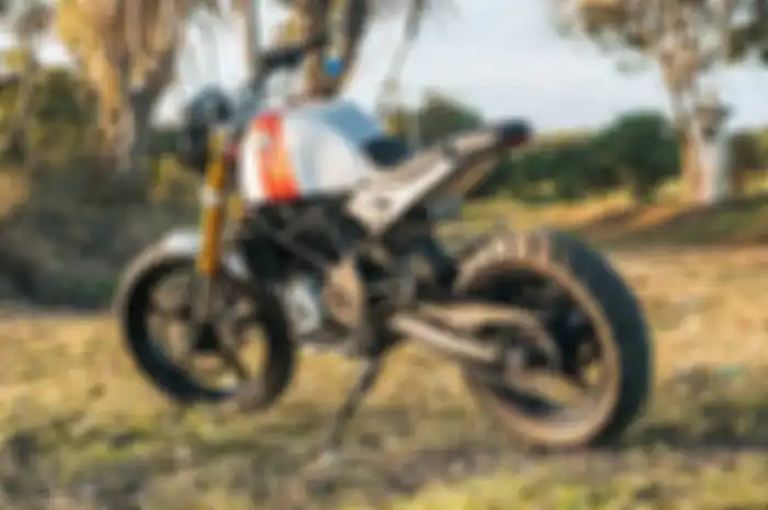 BMW G310 berubah jadi scrambler, garapan modifikator Bali.