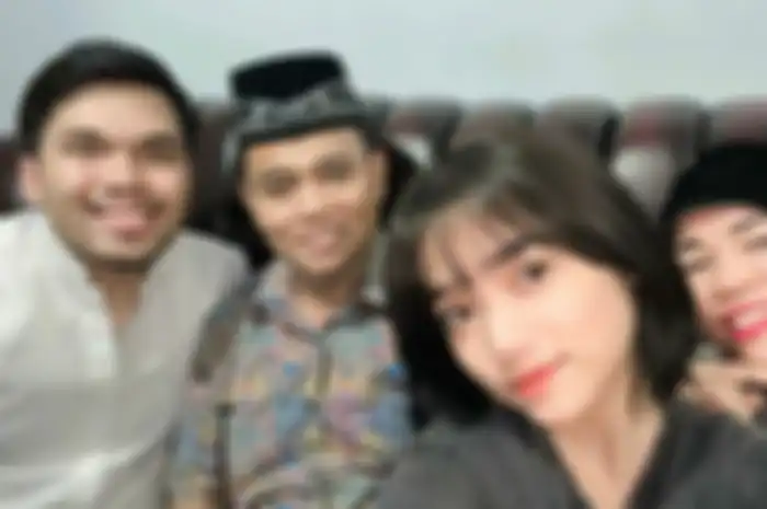 Thariq bertemu orang tua Fuji