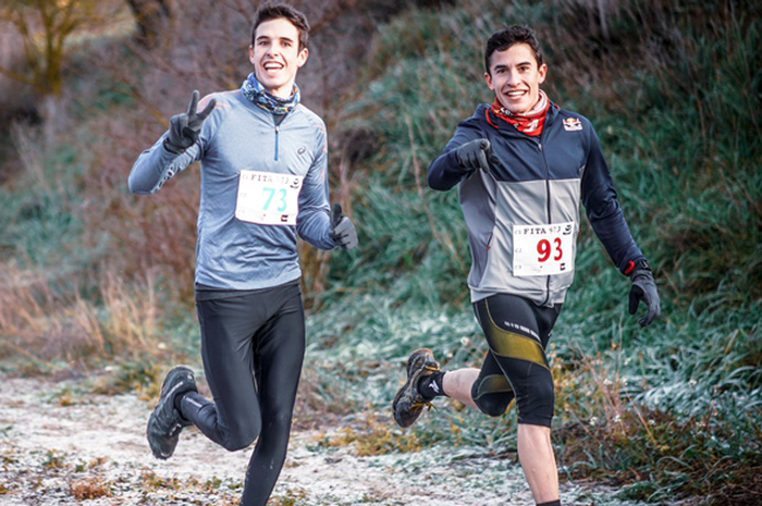 Alex Marquez dan Marc Marquez jogging bareng
