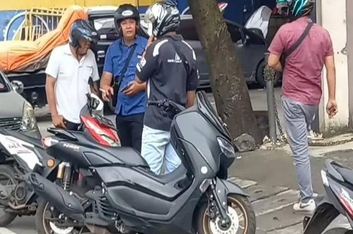 Debt collector sok jagoan langsung mundur gak berani rampas motor cuma ditanya ini (foto ilustrasi)