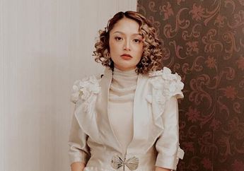 Dipuji Semakin Cantik dan Glowing, Intip Penampilan Siti Badriah di Tengah Kehamilan yang Semakin Membesar!