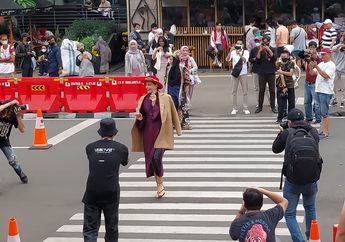 Timbulkan Polemik, Pengunjung yang Datang Ternyata Ada yang Tidak Setuju dengan Fashion Show di Zebra Cross Citayam Fashion Week