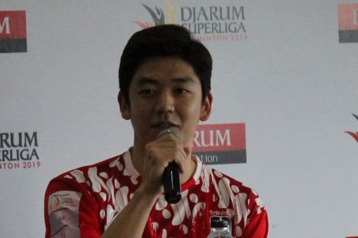 Pebulu tangkis ganda putra Korea Selatan, Lee Yong-dae.