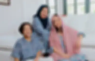 Pulang ke Malaysia Meski 14 Hari Jalani Karantina, Ibunda Ashraf Sinclair Sampaikan Pesan Menyentuh Hati untuk BCL sang Menantu Kesayangan