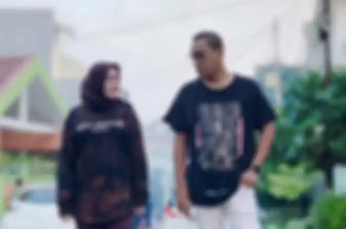 Uya Kuya Bersama sang istri