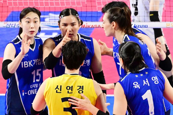 Setter timnas voli Thailand, Guedpard Pornpun bersama timnya Hwaseong IBK Altos pada Liga Voli Korea 2023-2024