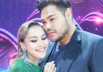 Cincin di Jari Tangan Ayu Ting Ting Bikin Iis Dahlia Salah Fokus, Terekam Dipakai Setelah Pamer Potret Mesra Bareng Ivan Gunawan, Ada Apa?