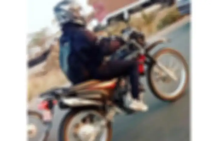 Yamaha XTZ-125 terpantau di jalanan India.