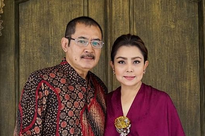 Mayangsari dan Bambang Trihamtmodjo